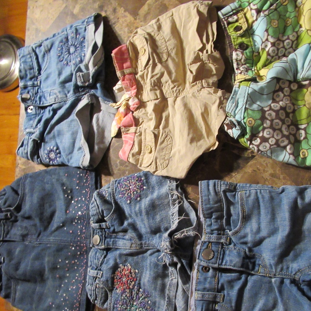 A Baby Gap 2t Lot 21 Pieces
